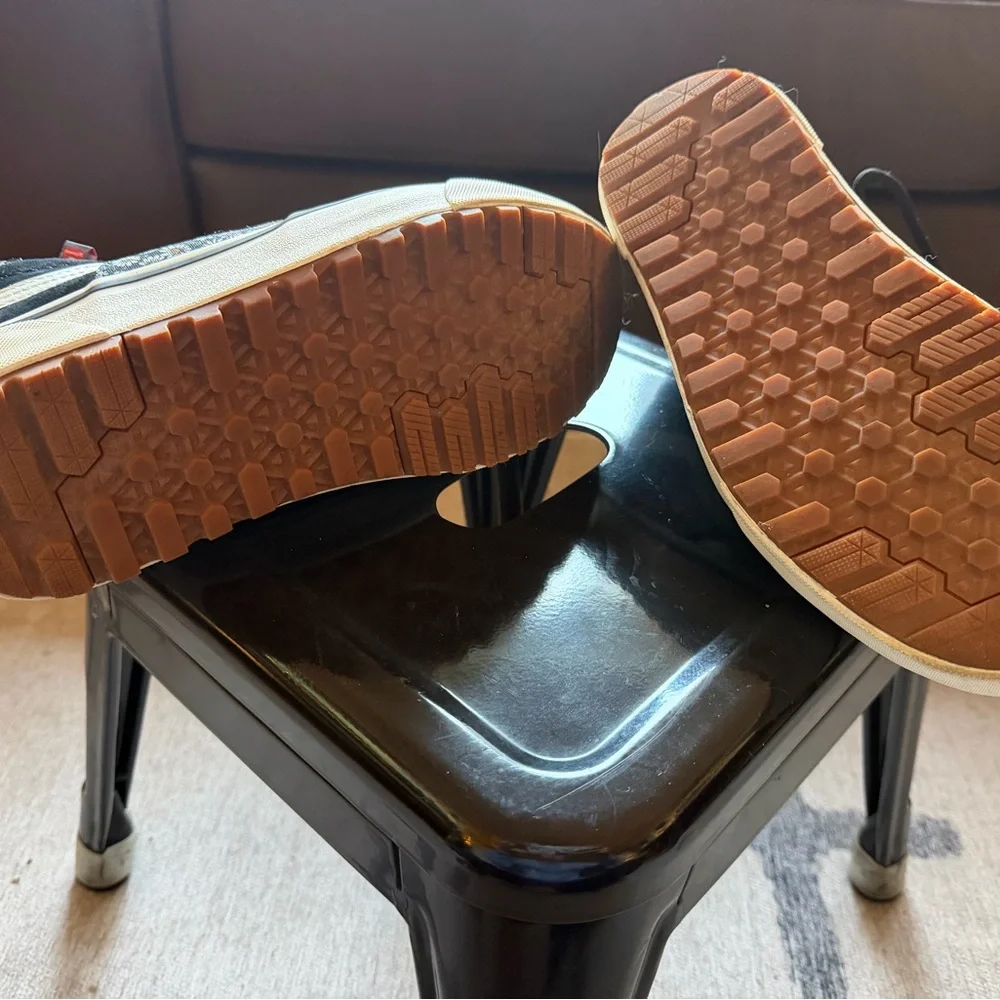 Insulated Vans Sk8-Hi - Picture 4 of 5